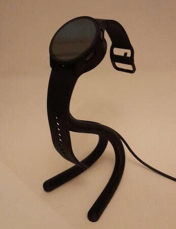 Watch stand for Galaxy watch 4 (NOT MY OWN DESIGN)